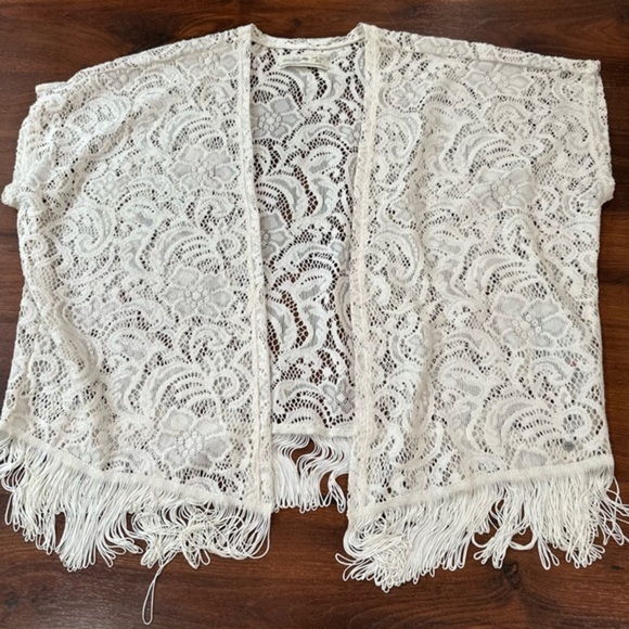 Abercrombie & Fitch Tops - Abercrombie & Fitch Lace and Fringe Kimono Cream color One size